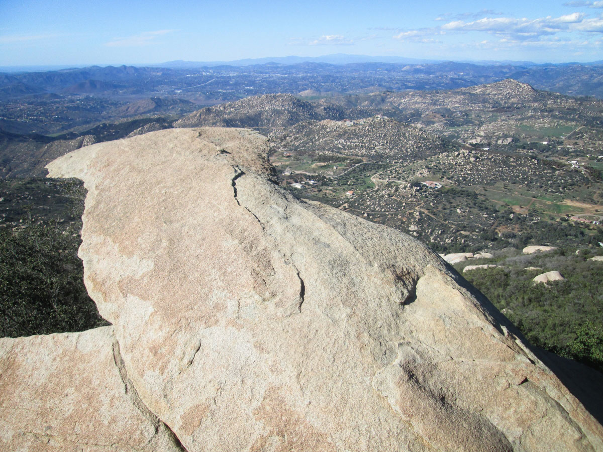 Hike Woodson Mountain and Potato Chip Rock in Cleveland National Forest, California - Stav is Lost