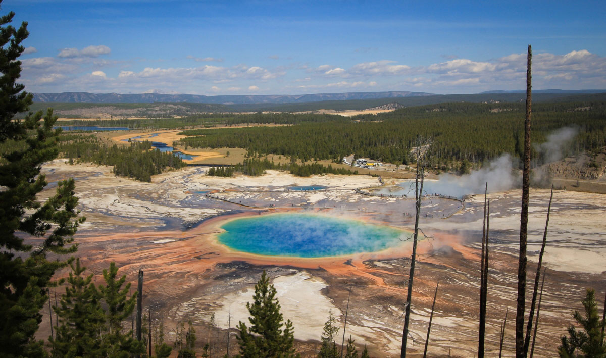 Hike Grand Prismatic Spring and Fairy Falls in Yellowstone National Park, Wyoming - Stav is Lost
