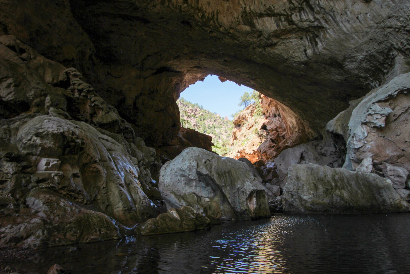 Hike Gowan Trail and Pine Canyon Loop in Tonto Natural Bridge State Park, Arizona - Stav is Lost
