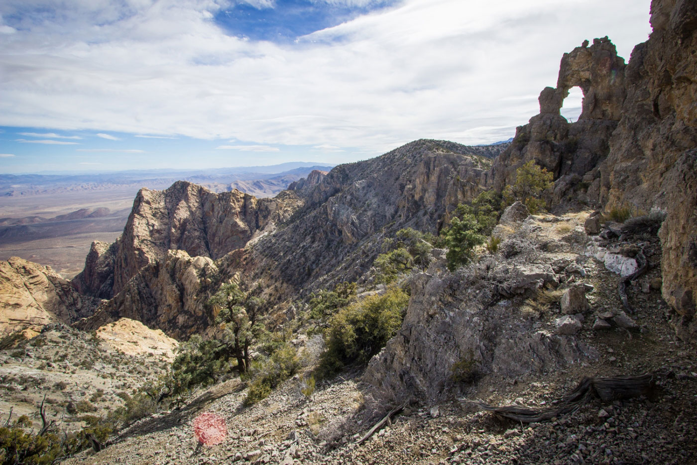 Hike Hidden Peak, Mountain Spring Peak, Black Velvet Peak in Red Rock Canyon National Conservation Area, Nevada - Stav is Lost