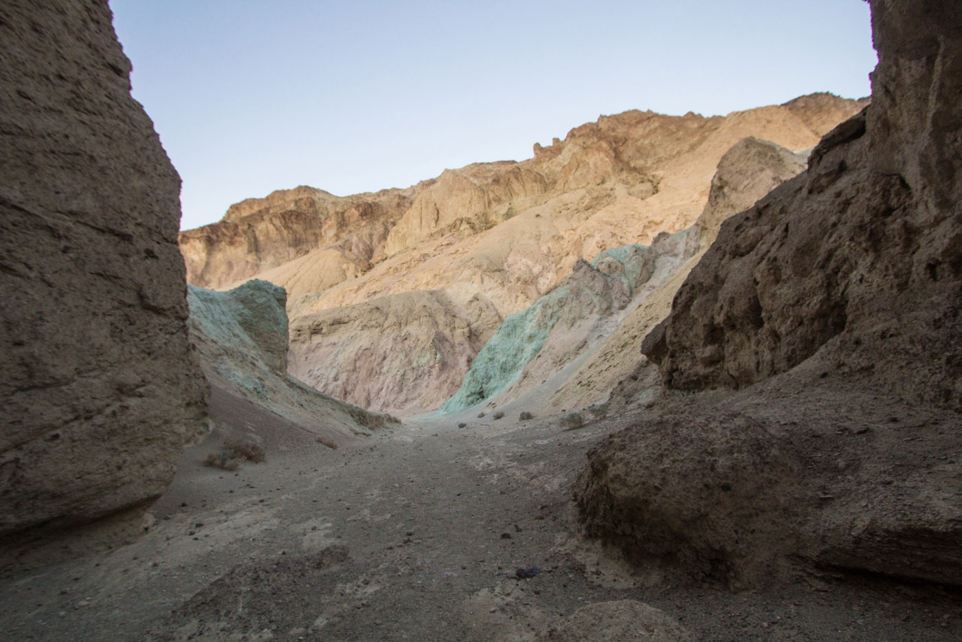 Hike Desolation Canyon in Death Valley National Park, California - Stav is Lost
