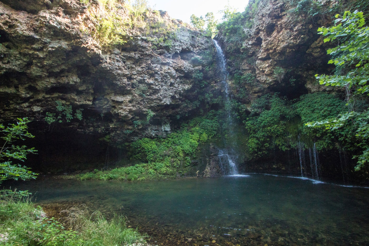 Hike Dripping Springs and Fox Den Loop in Natural Falls State Park, Oklahoma - Stav is Lost