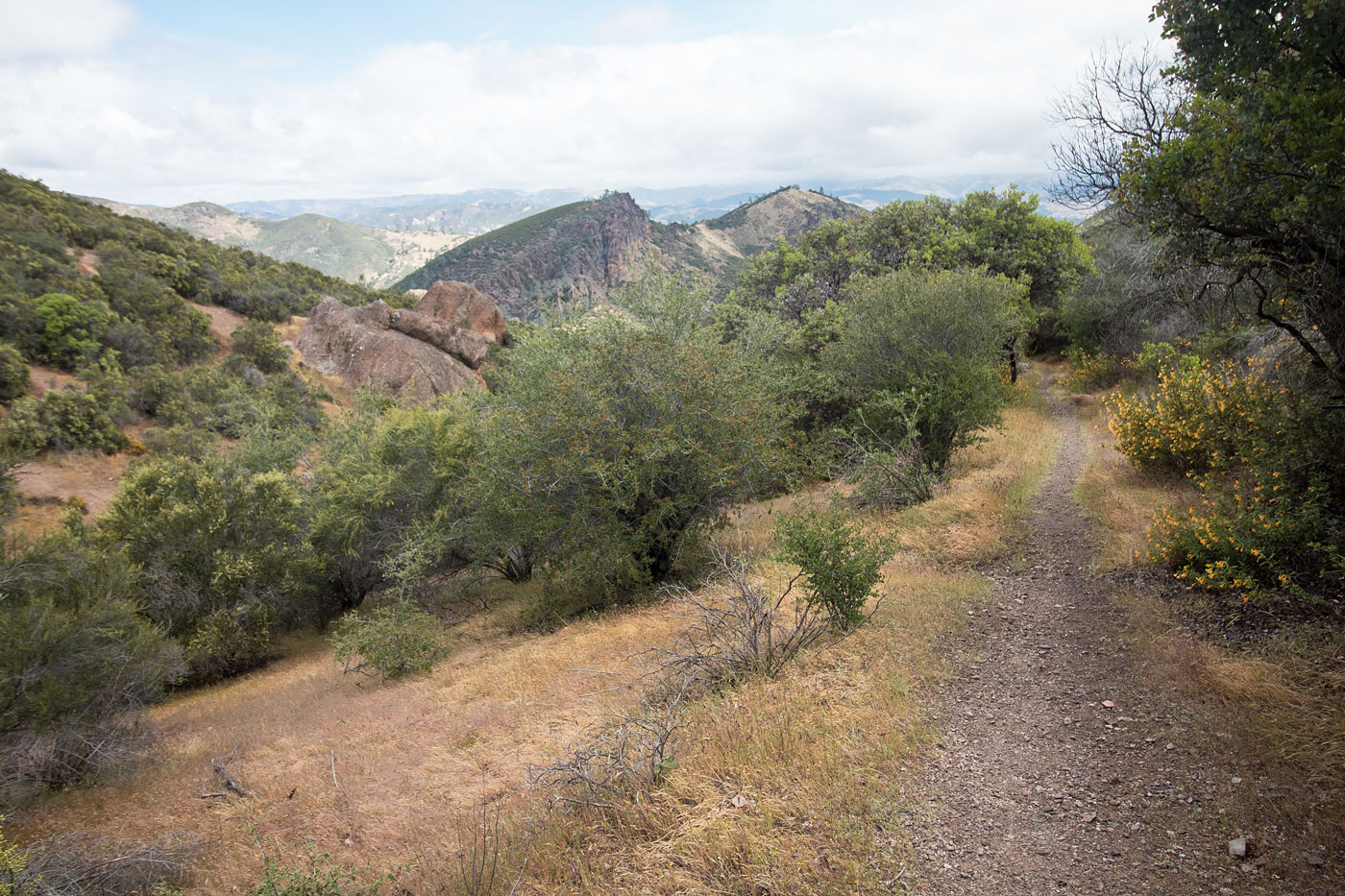 Hike North Chalone and South Chalone Peaks in Pinnacles National Park, California - Stav is Lost