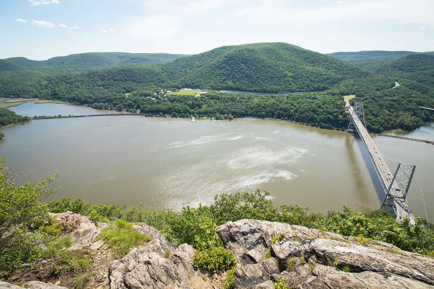 Hike Anthony's Nose in Hudson Highlands State Park, New York - Stav is Lost