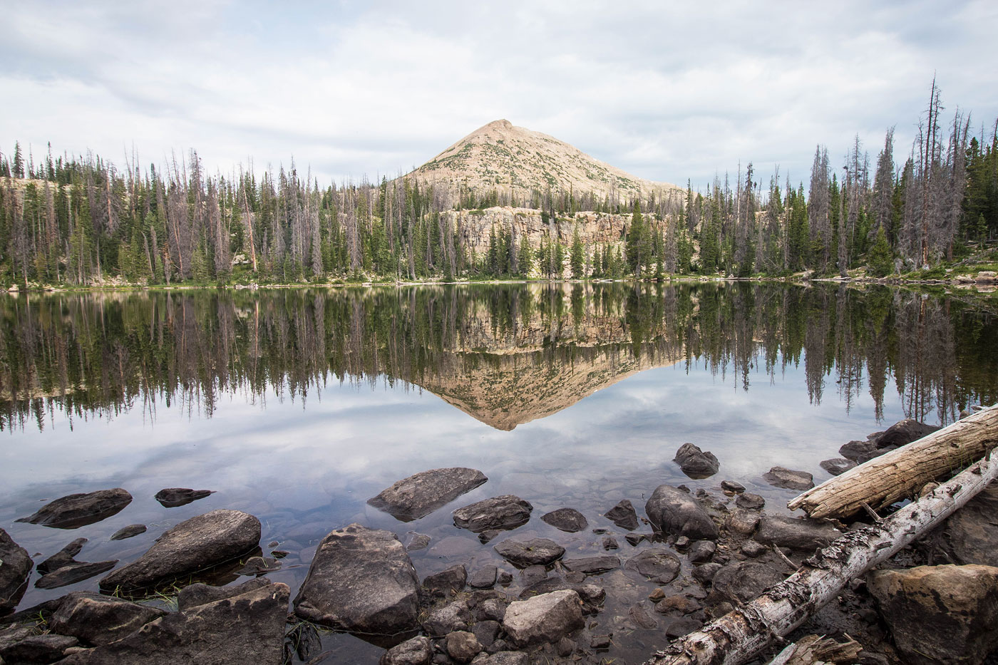 Hike Mount Watson and Notch Mountain via Three Divide Lakes Loop in Uinta-Wasatch-Cache National Forest, Utah - Stav is Lost
