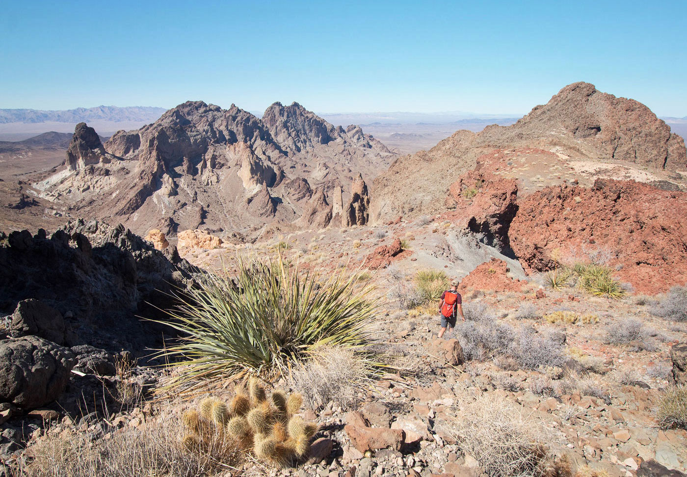Hike Carsons Benchmark and Lincoln's Nose Loop in Turtle Mountains Wilderness Area BLM, California - Stav is Lost