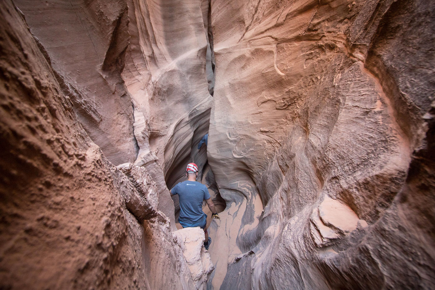Canyoneer Chambers Canyon in Robbers Roost Canyon BLM, Utah - Stav is Lost
