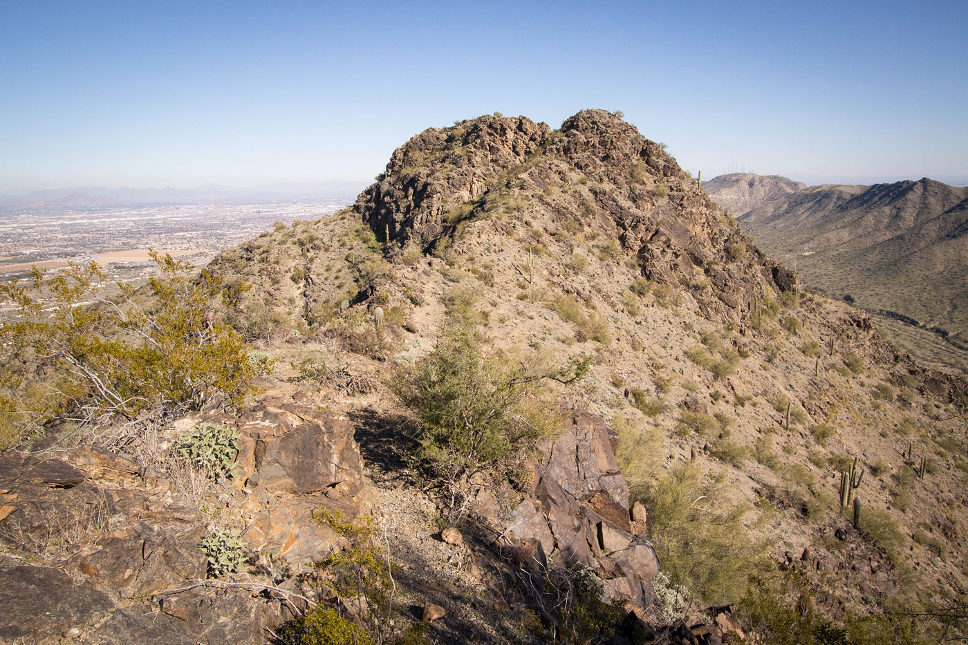 Hike Maricopa Peak and San Juan Hill in South Mountain Park & Preserve, Arizona - Stav is Lost
