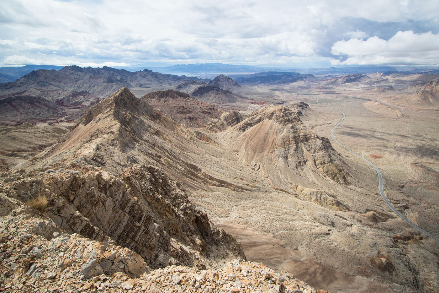 Hike Northshore Peak Loop in Lake Mead National Recreation Area, Nevada - Stav is Lost